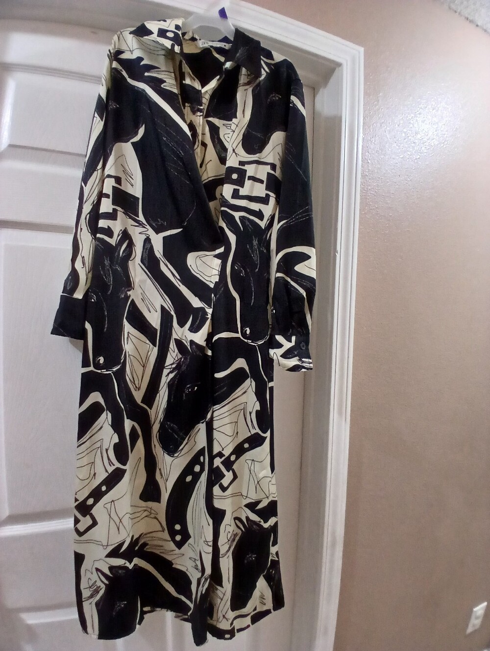 Zara Black and Cream Abstract Maxi Skirt
